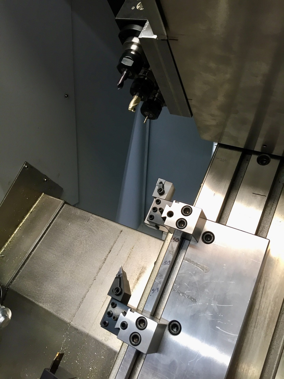 GT-10 Gang Tool Lathe Y-Axis 3-Spindle Radial Live Tool